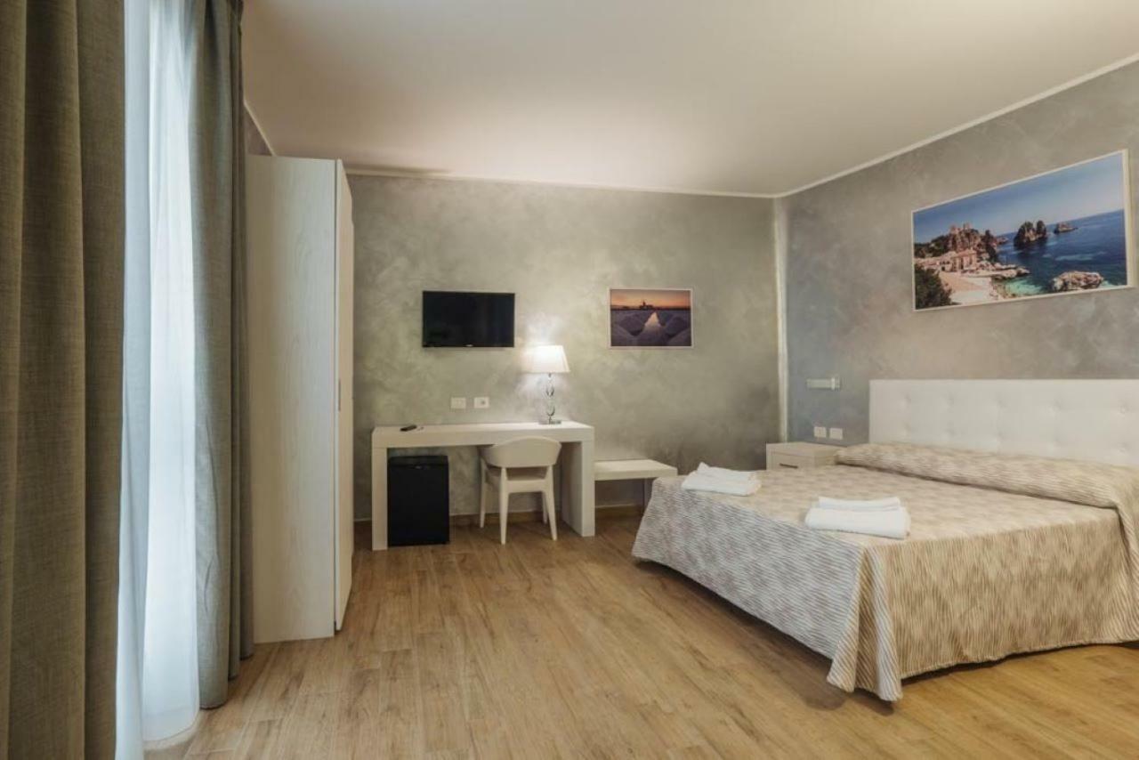 Le Vele Di Balestrate Hotell Eksteriør bilde